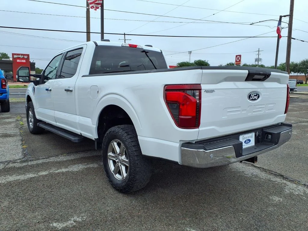 Used 2024 White Ford XLT image 2