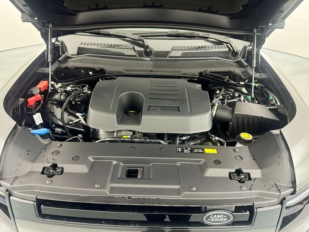 New 2026 Carpathian Grey Land Rover X-Dynamic SE image 30
