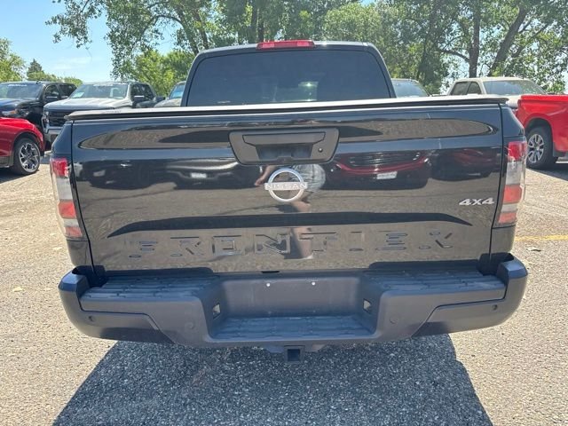 Used 2025 Black Nissan S image 5
