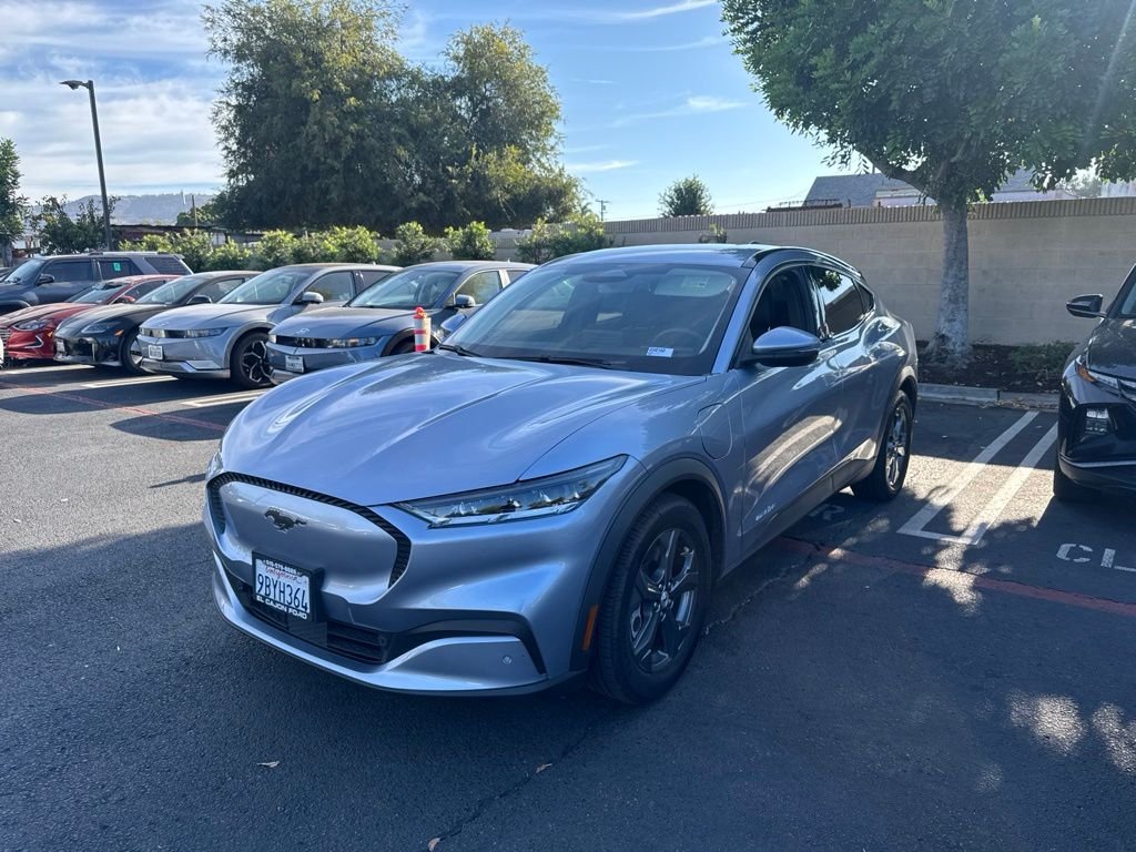 Used 2022 Blue Ford Select image 1
