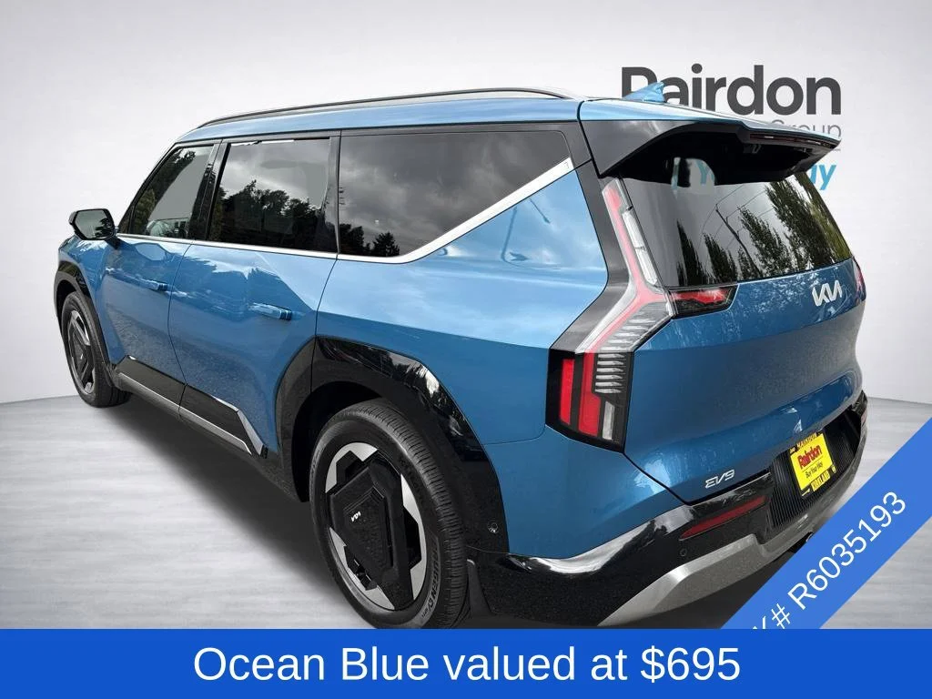 Used 2024 Ocean Blue Kia Land image 3