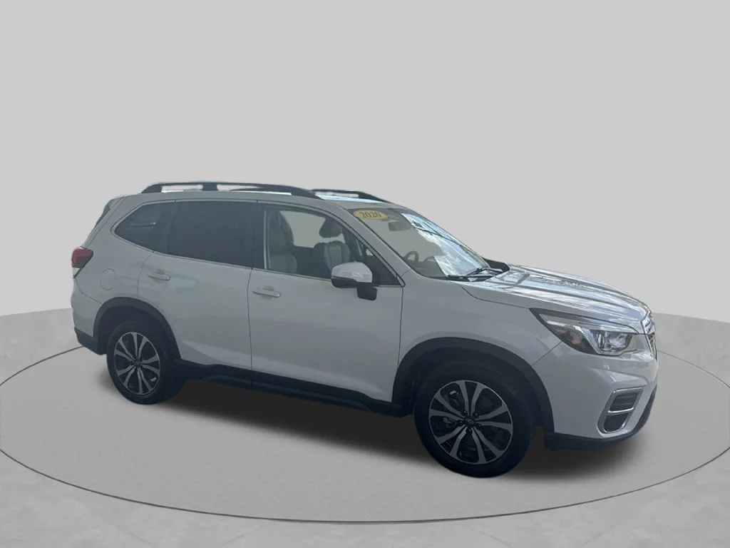 Used 2020 Crystal White Pearl Subaru Limited image 12