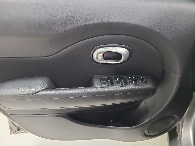 Used 2015 Titanium Gray Kia  image 13