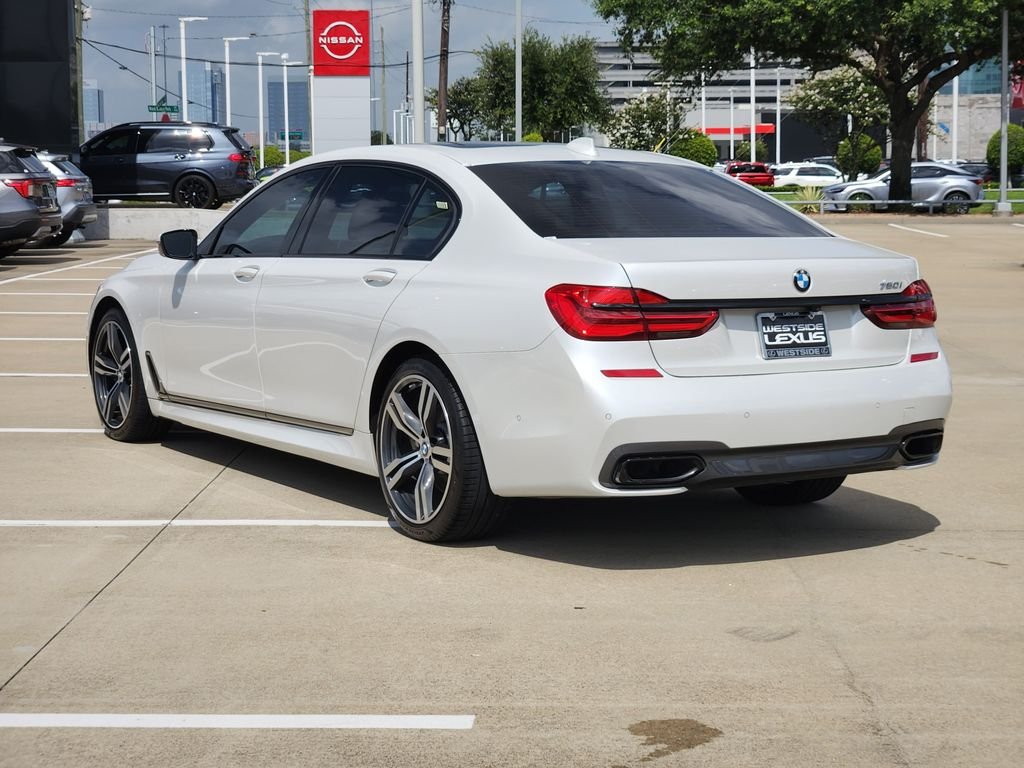 Used 2019 White Metallic BMW 750i image 5