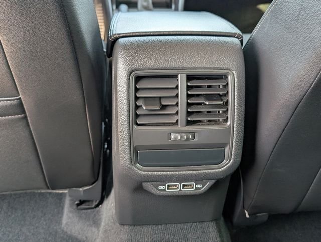 Used 2020  Volkswagen 2.0T R-Line image 20