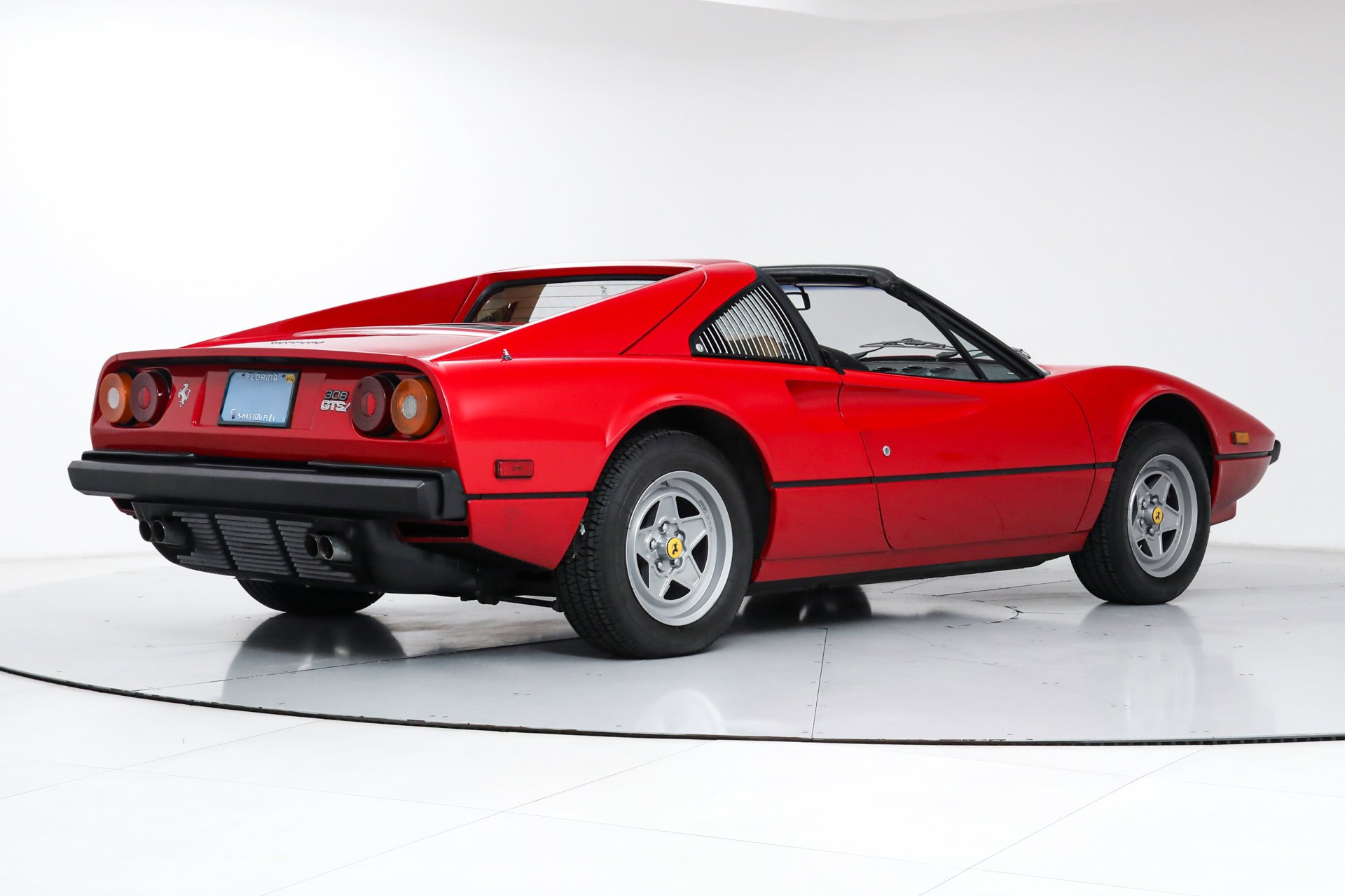 Used 1981 Red Ferrari  image 3