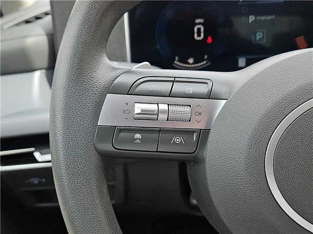 Used 2025 Black Hyundai SEL image 16