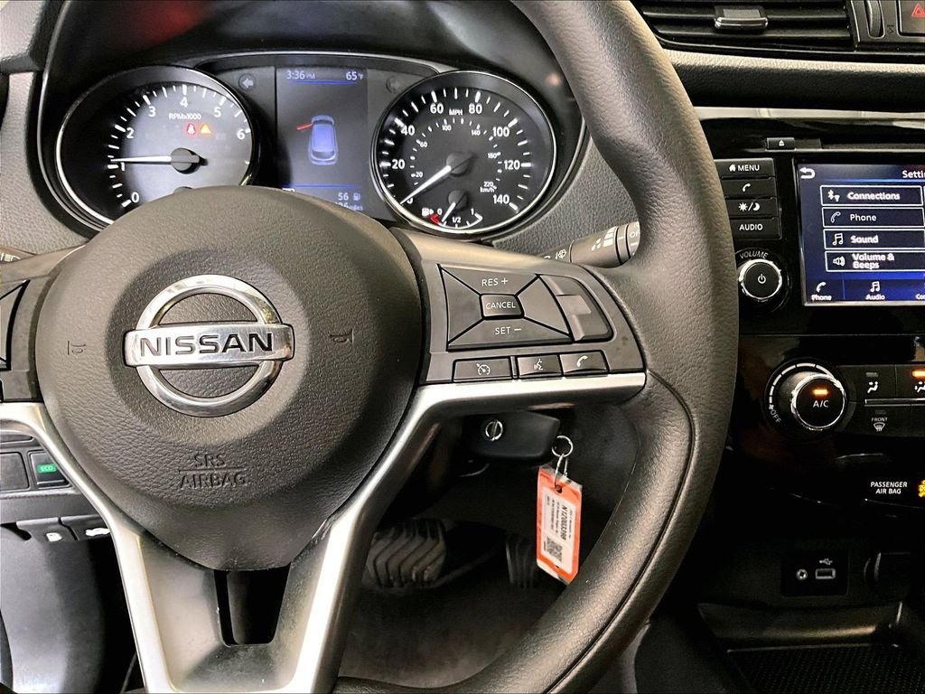 Used 2019 Silver Nissan S image 25