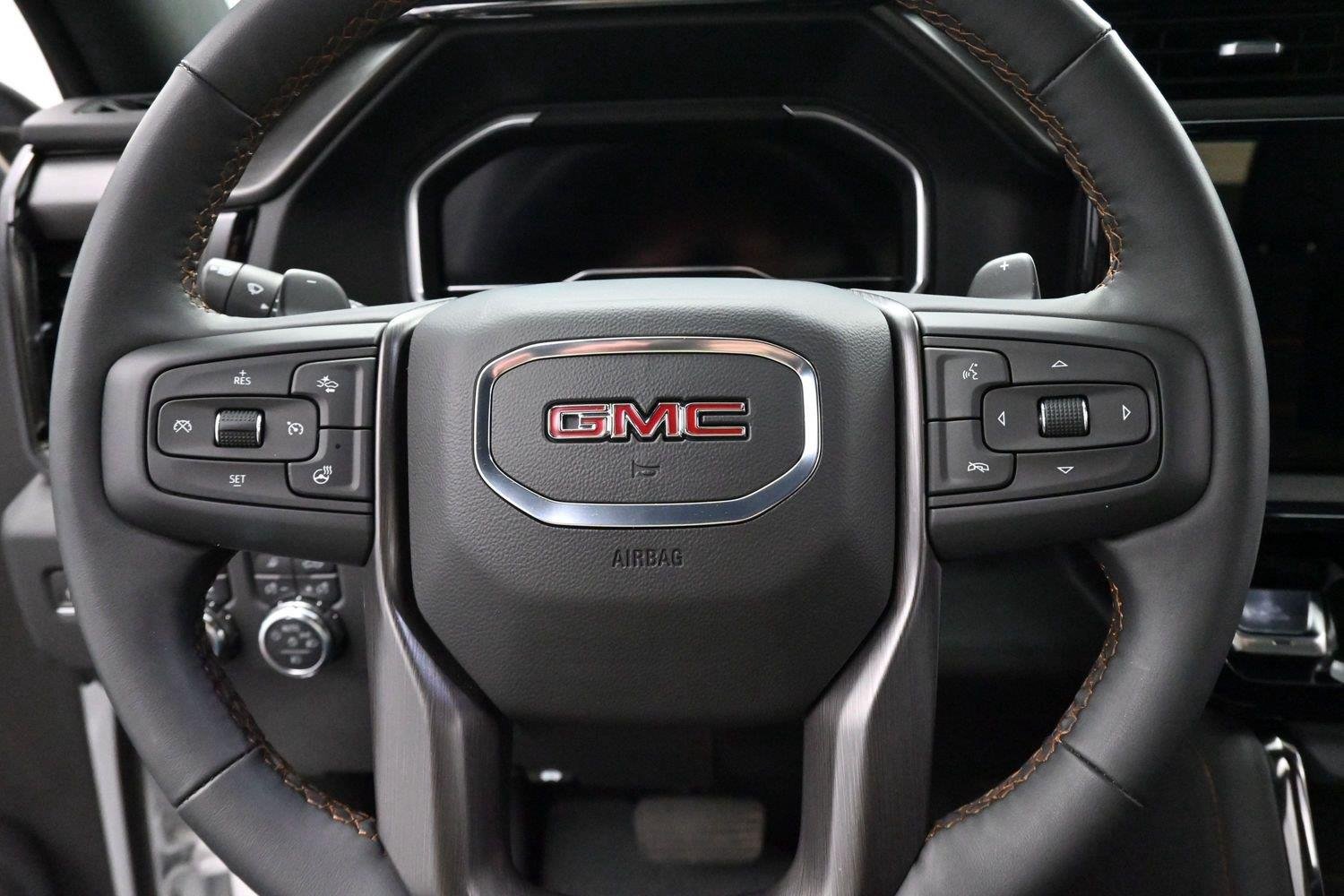 Used 2023 SUMMIT WHITE GMC AT4 image 17