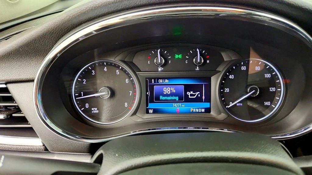 Used 2019 Summit White Buick FWD 4dr Preferred image 14