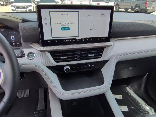 New 2026 Space White Metallic Ford Active image 70