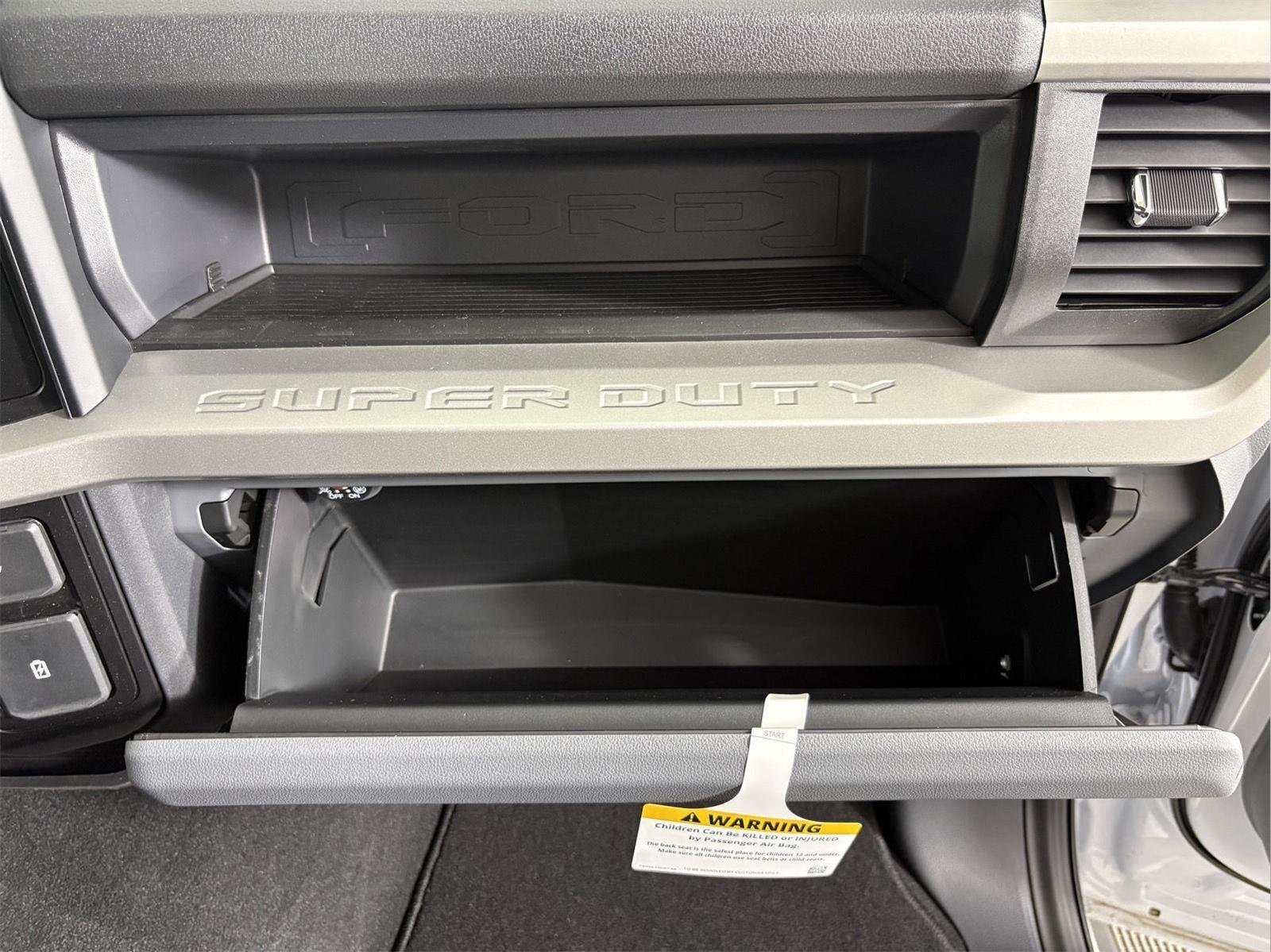 New 2026 Oxford White Ford XL image 24