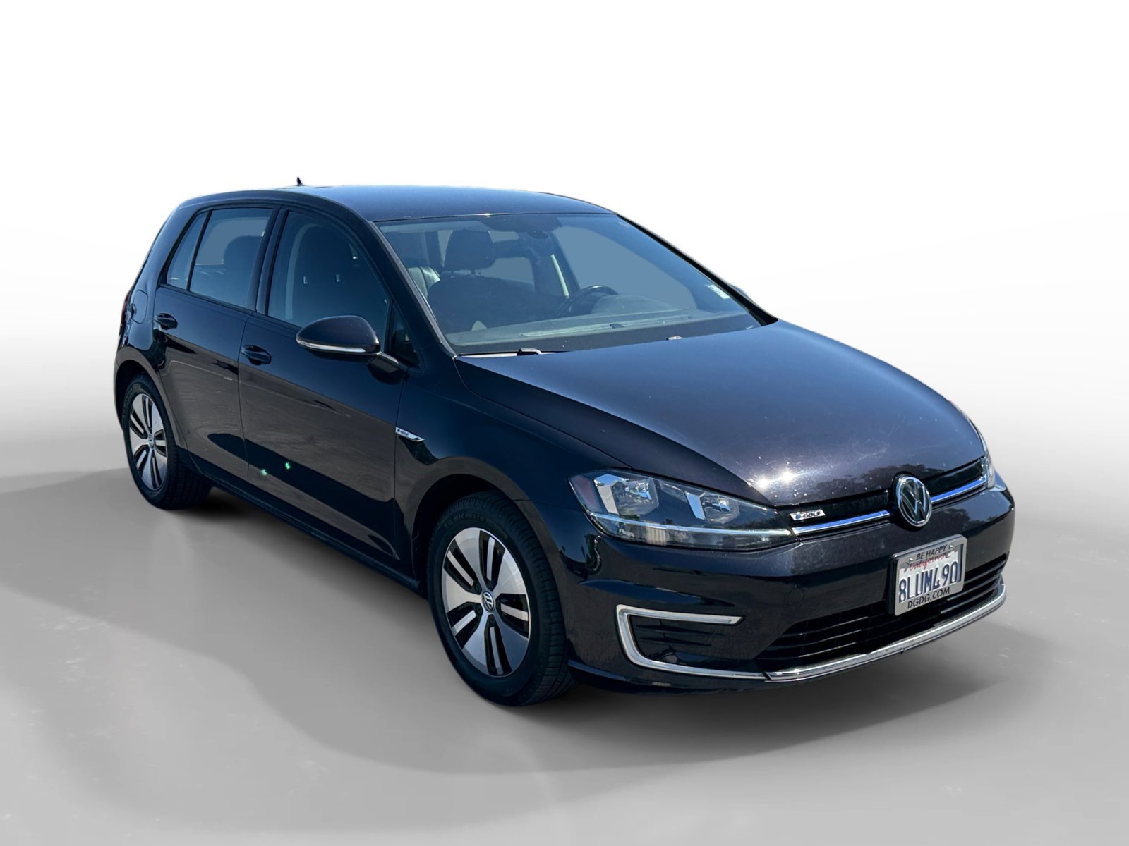Used 2019 Deep Black Volkswagen SE image 7