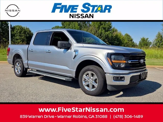 Used 2024 Silver Ford XLT image 1