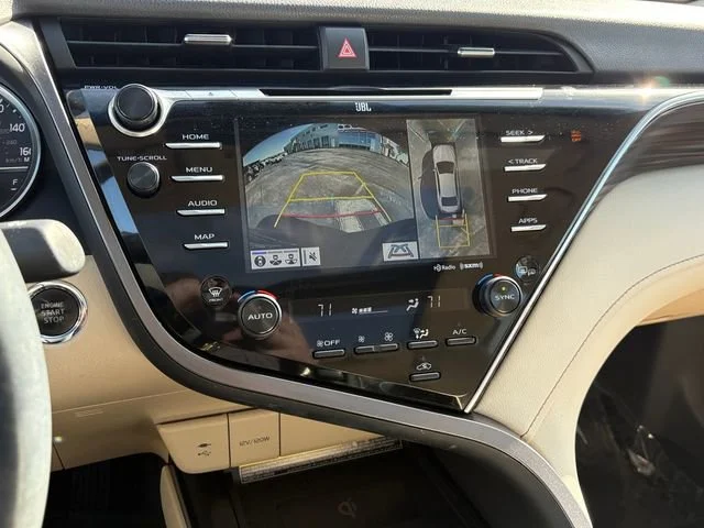 Certified Used 2018 Red Metallic Toyota XLE V6 image 18