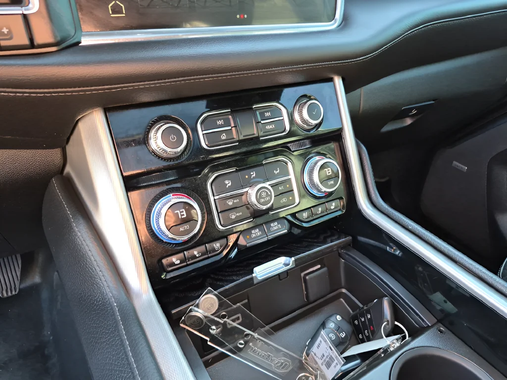 Used 2022 Black GMC Denali image 24