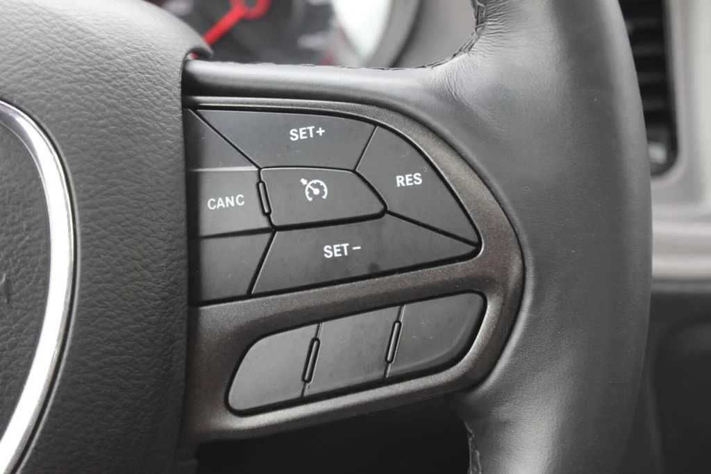 Used 2023 Red Dodge SXT image 16