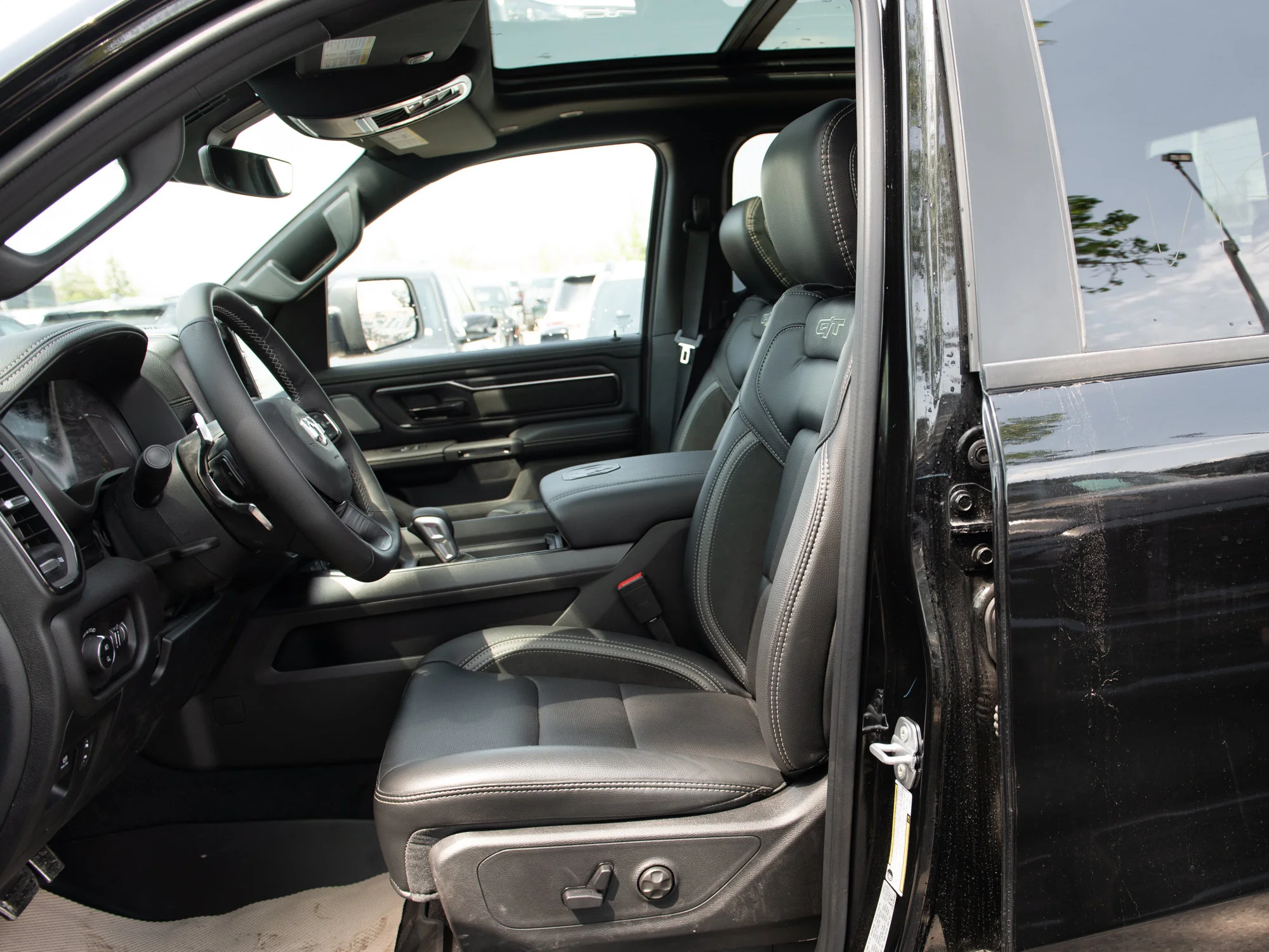 New 2026 Black RAM Sport* image 20