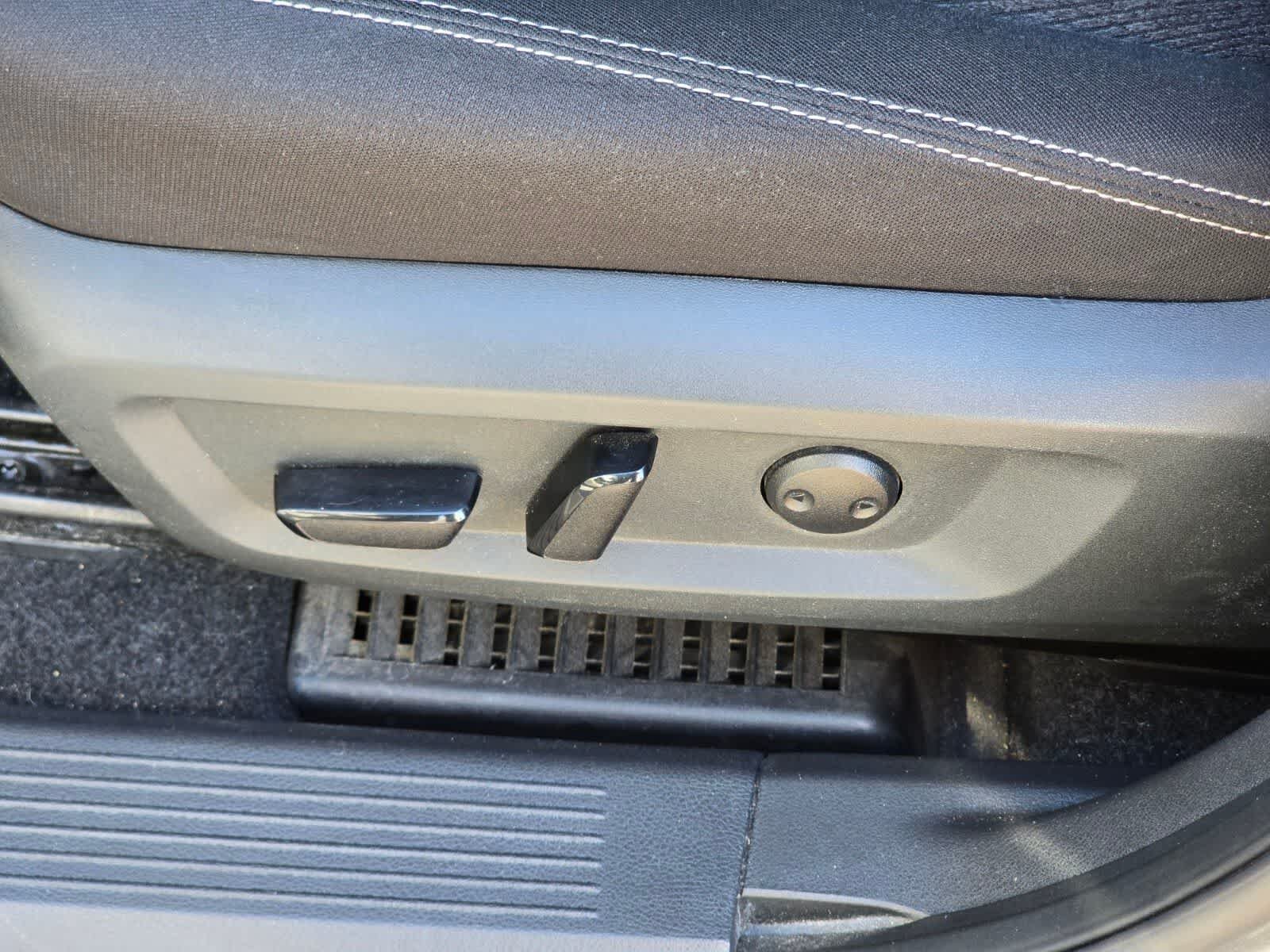 Used 2024 Gun Metallic Nissan SV image 19