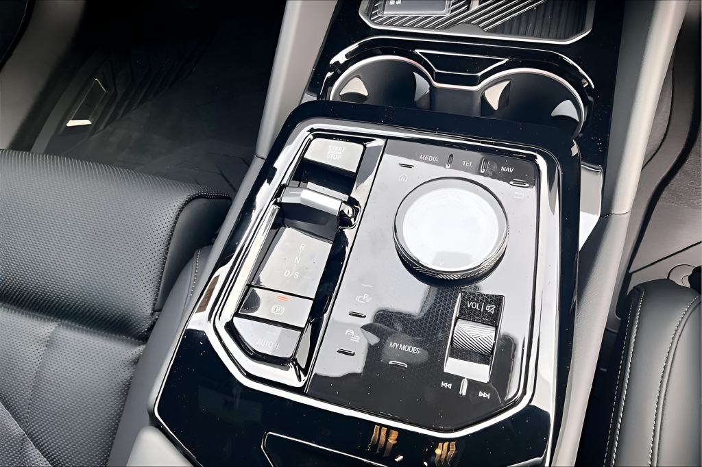 2026 BMW 5 Series 530i - Photo 20