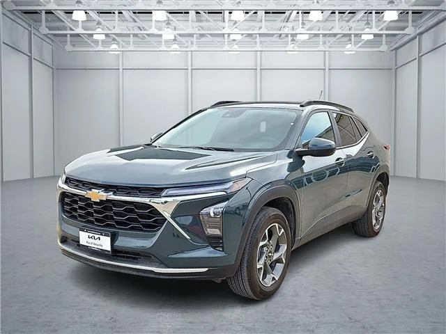 Used 2025 Gray Chevrolet LT Front-Wheel Drive image 1