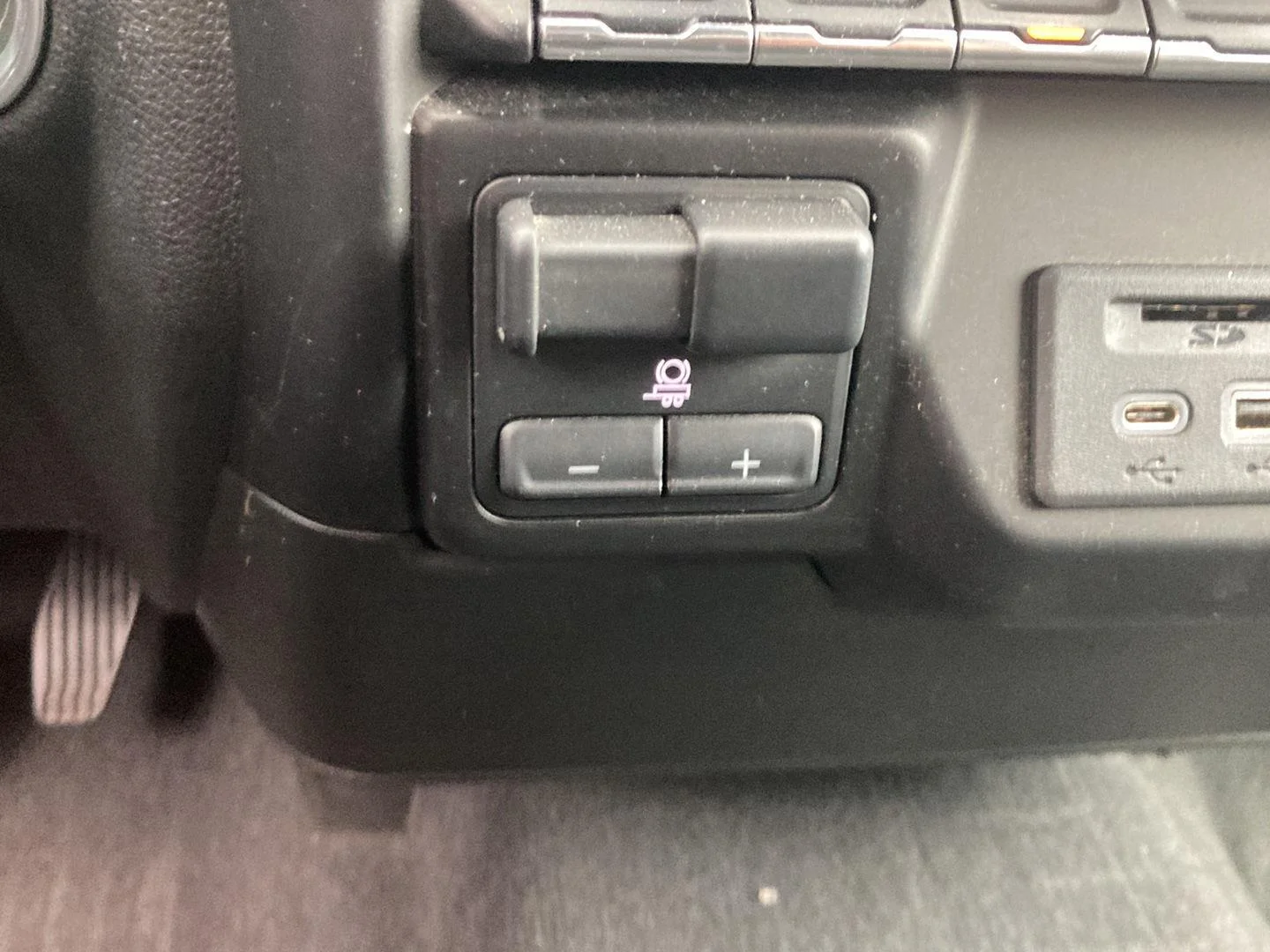 Used 2020 Silver Ice Metallic Chevrolet LT image 20