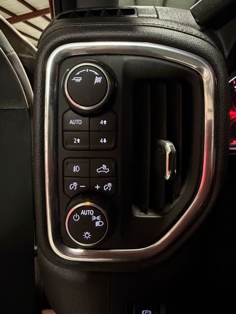 Used 2019 Red Chevrolet RST image 21