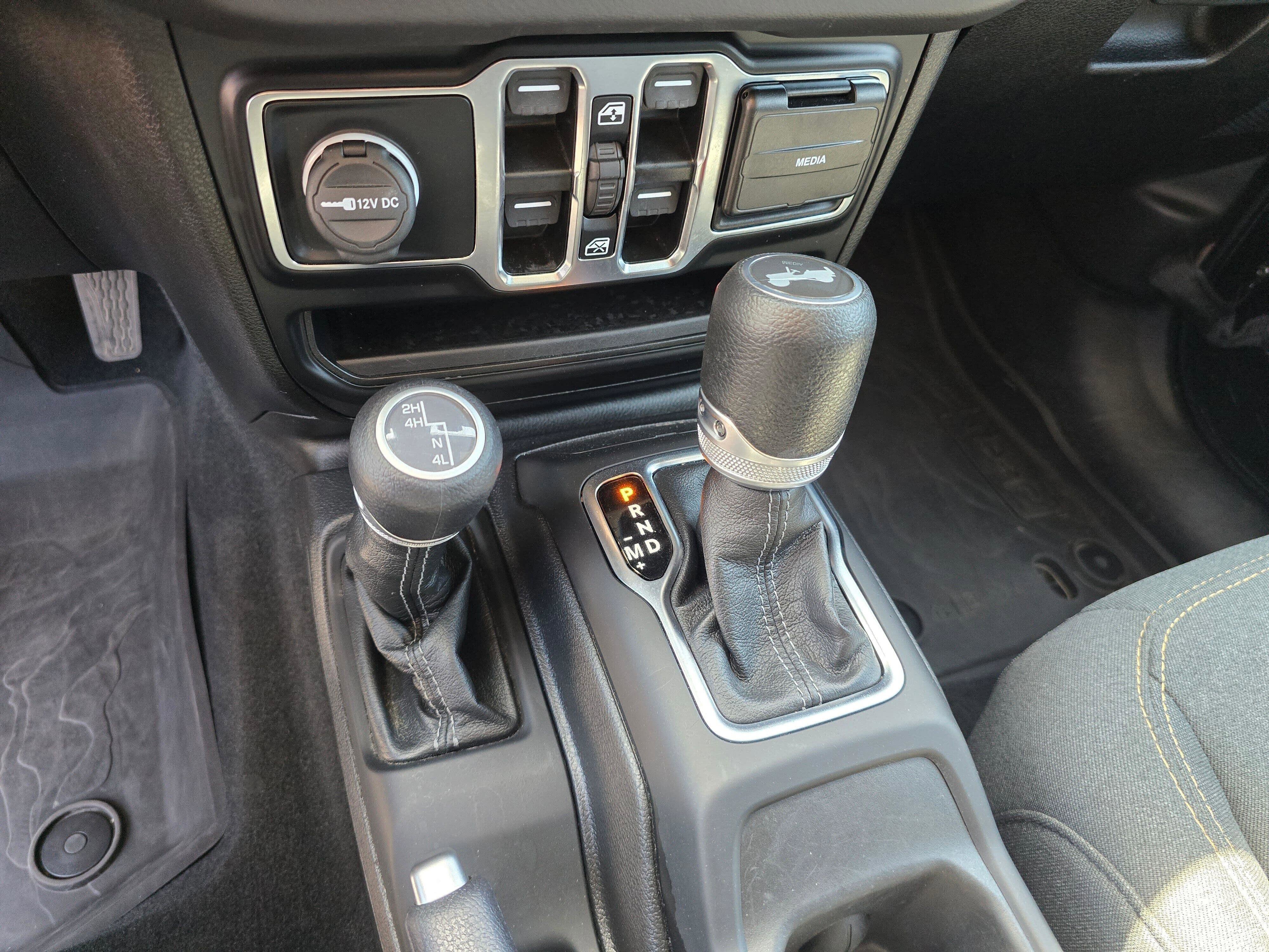Used 2024 Black Clearcoat Jeep Sahara image 22