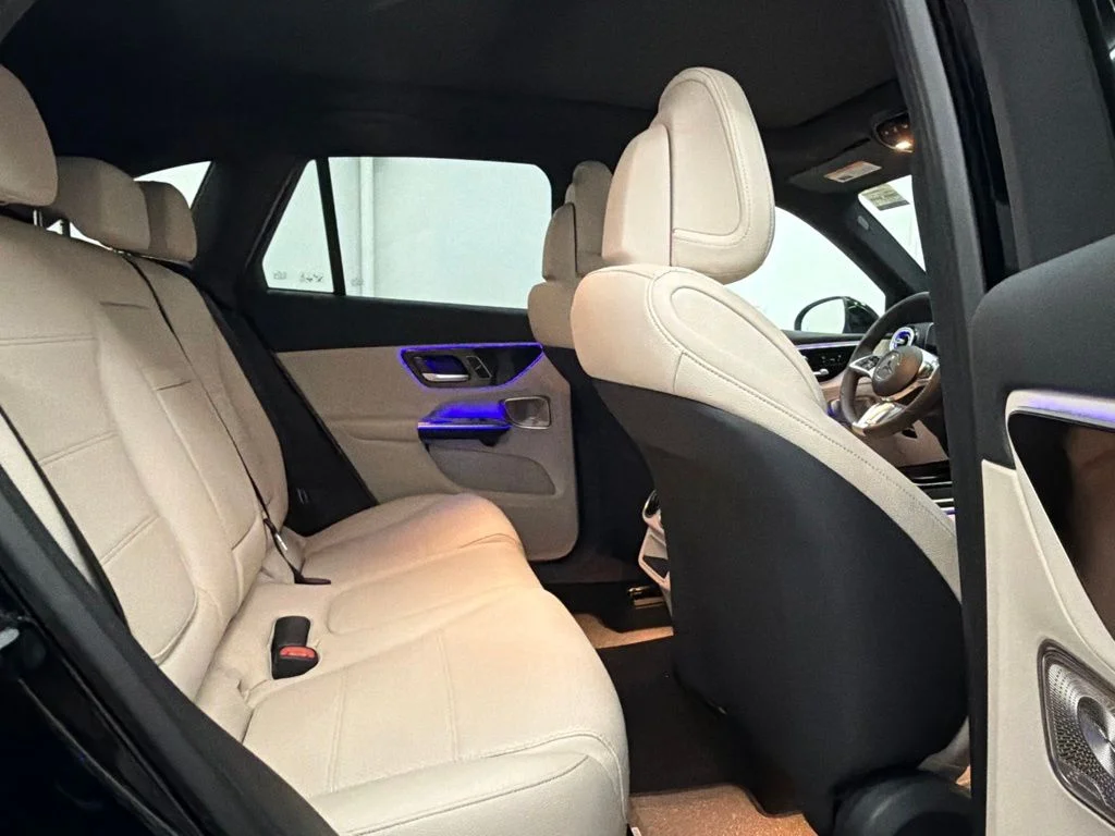 New 2027 Black Mercedes-Benz GLC 300 image 26