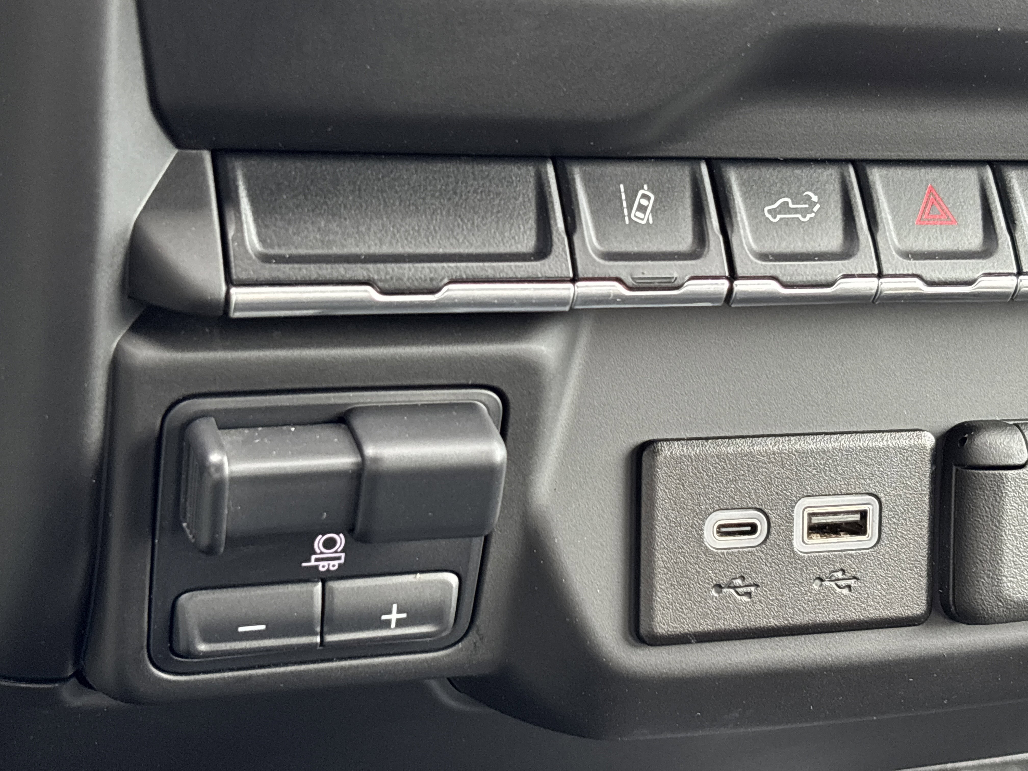 Used 2024 Summit White Chevrolet WT image 36