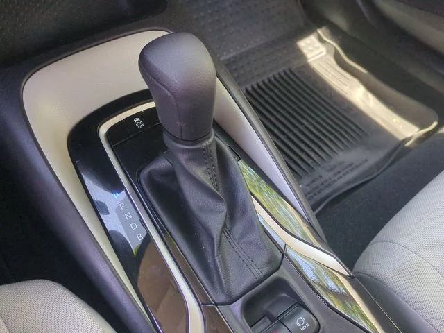 Used 2022 Silver Toyota L image 38