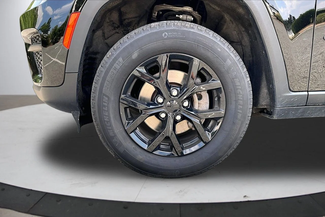 Certified Used 2024 Black Jeep Altitude X image 33