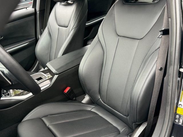 Used 2023 Black BMW 330i xDrive image 9