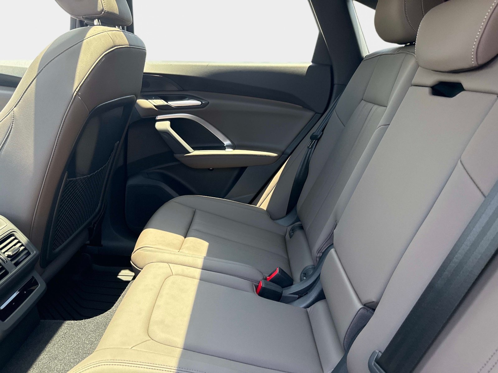 New 2026 Daytona Gray Pearl Effect Audi Premium image 13