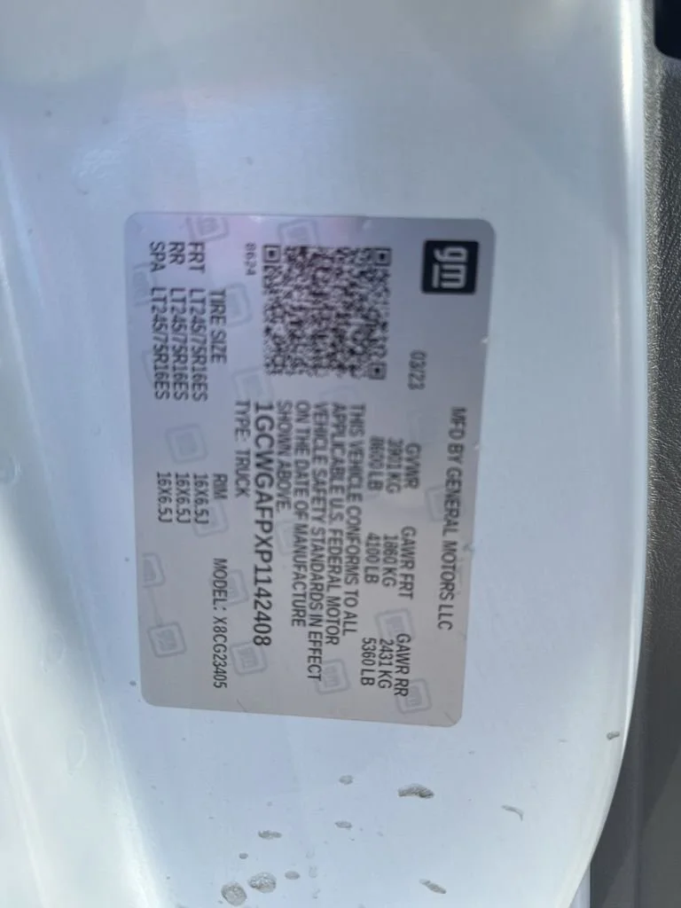 Used 2023 Summit White Chevrolet WT image 27