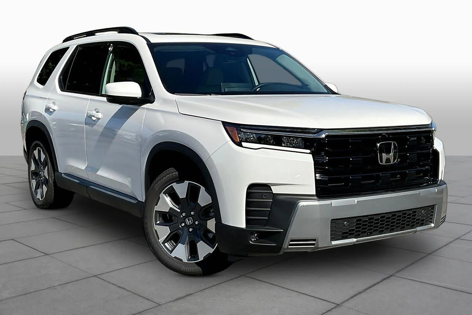 New 2026 Platinum White Pearl Honda Elite image 2