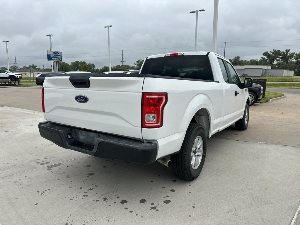Used 2017 Oxford White Ford XL image 11