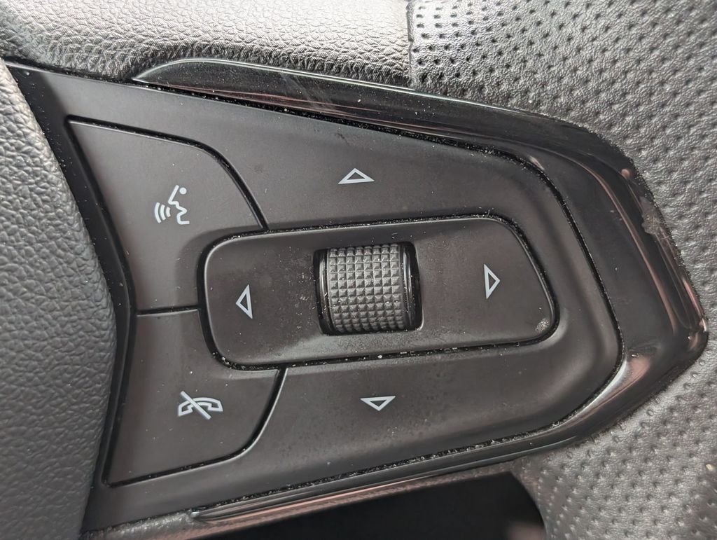 Used 2023 Gray Chevrolet LT image 19