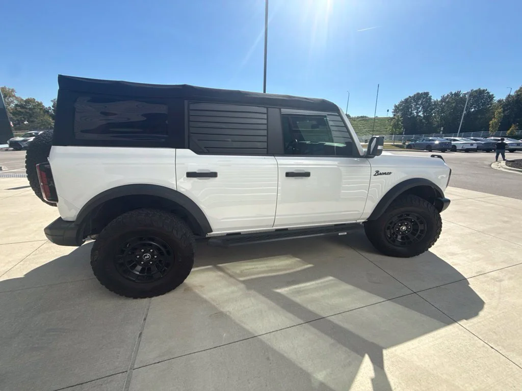 Used 2022 Oxford White Ford Badlands image 8
