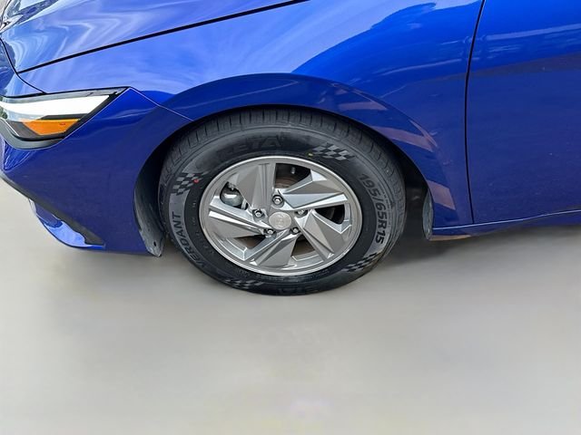 Used 2024 Blue Hyundai SE image 29