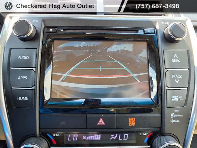 Used 2015 Creme Brulee Mica Toyota XLE image 15