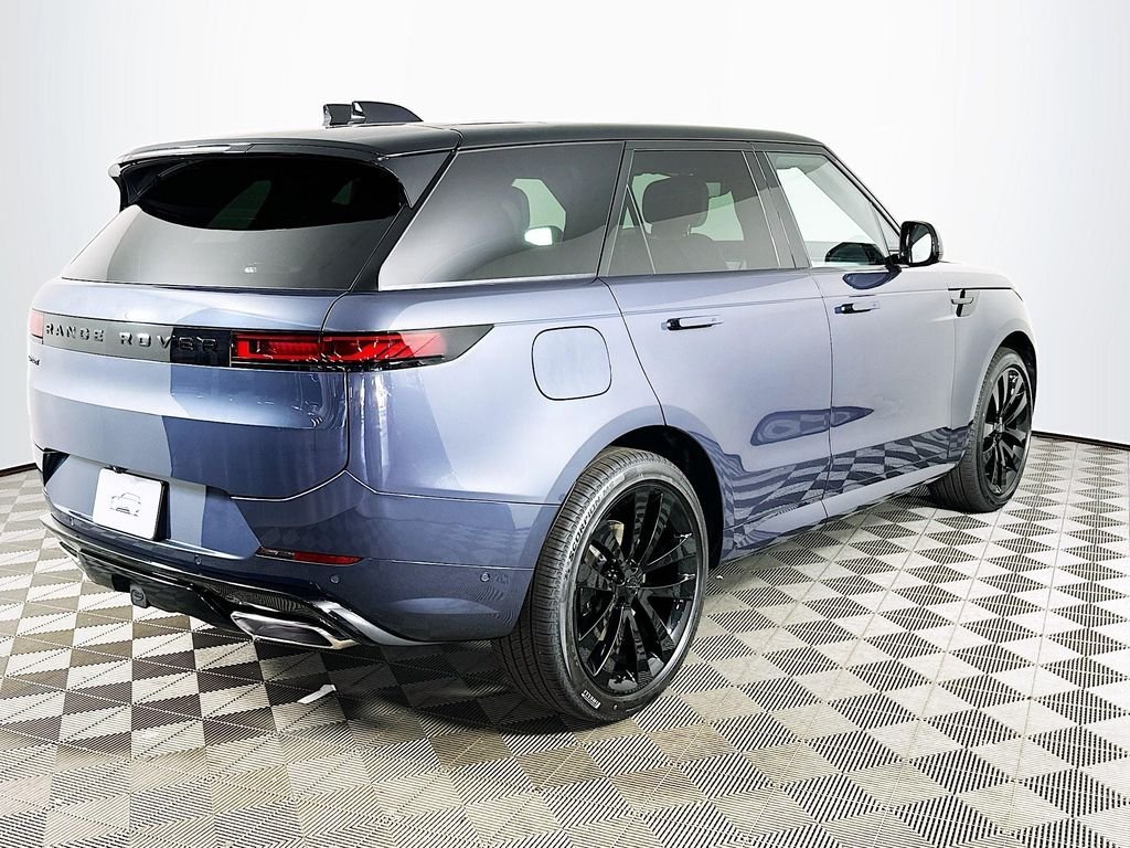 New 2026 Varesine Blue LAND ROVER Dynamic SE image 5