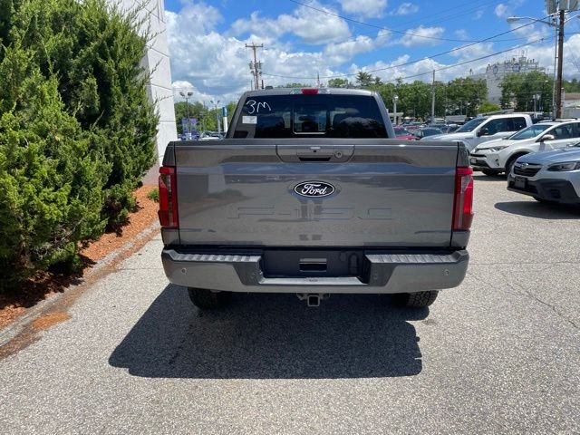New 2026 Carbonized Gray Metallic Ford XLT image 7