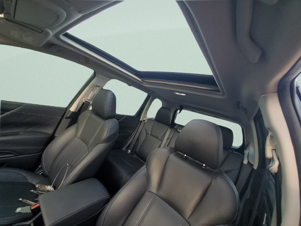 Used 2023 Green Subaru Touring image 17