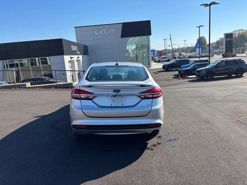 Used 2018 Silver Ford SE image 7