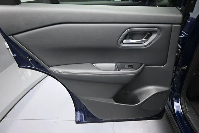 New 2026 Deep Ocean Blue Pearl Nissan SV image 10