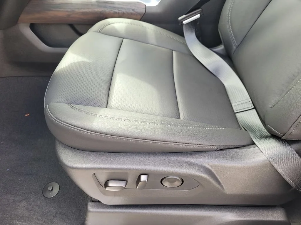 2026 GMC Sierra 1500 SLT - Photo 13