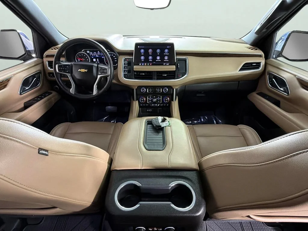 Used 2021 IRIDESCENT PEARL TRICOAT Chevrolet Premier image 36