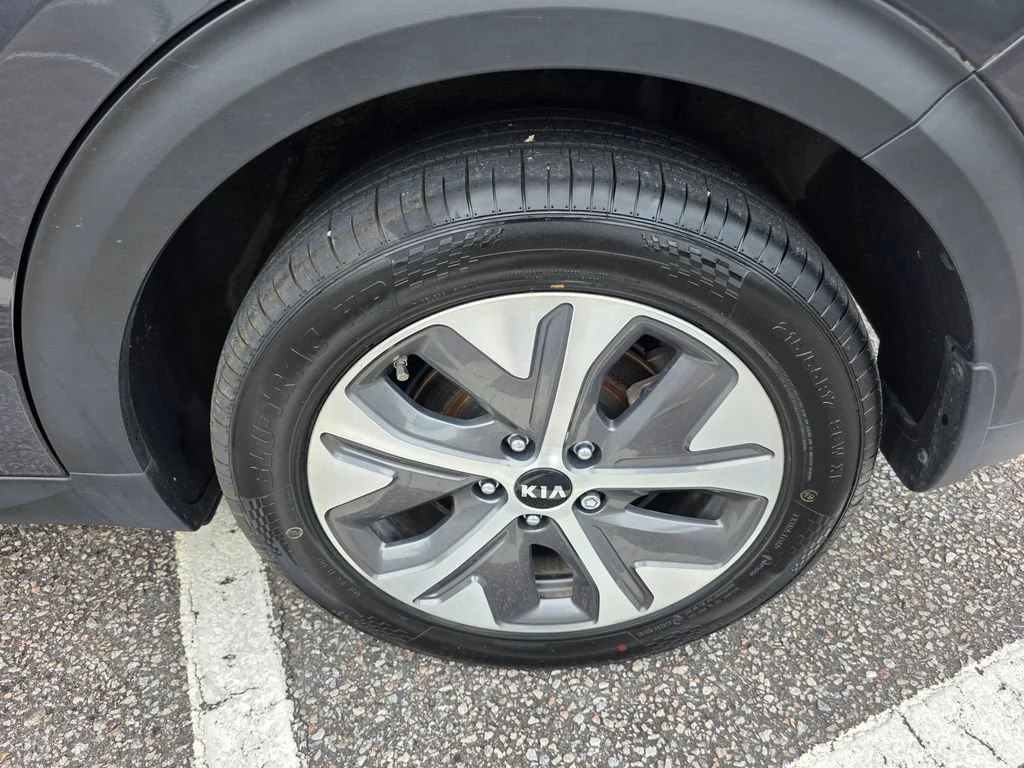 Used 2020 Gray Kia EX image 30