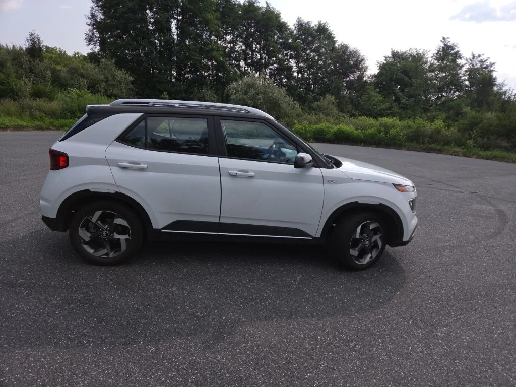 Certified Used 2022 White Hyundai Limited image 4